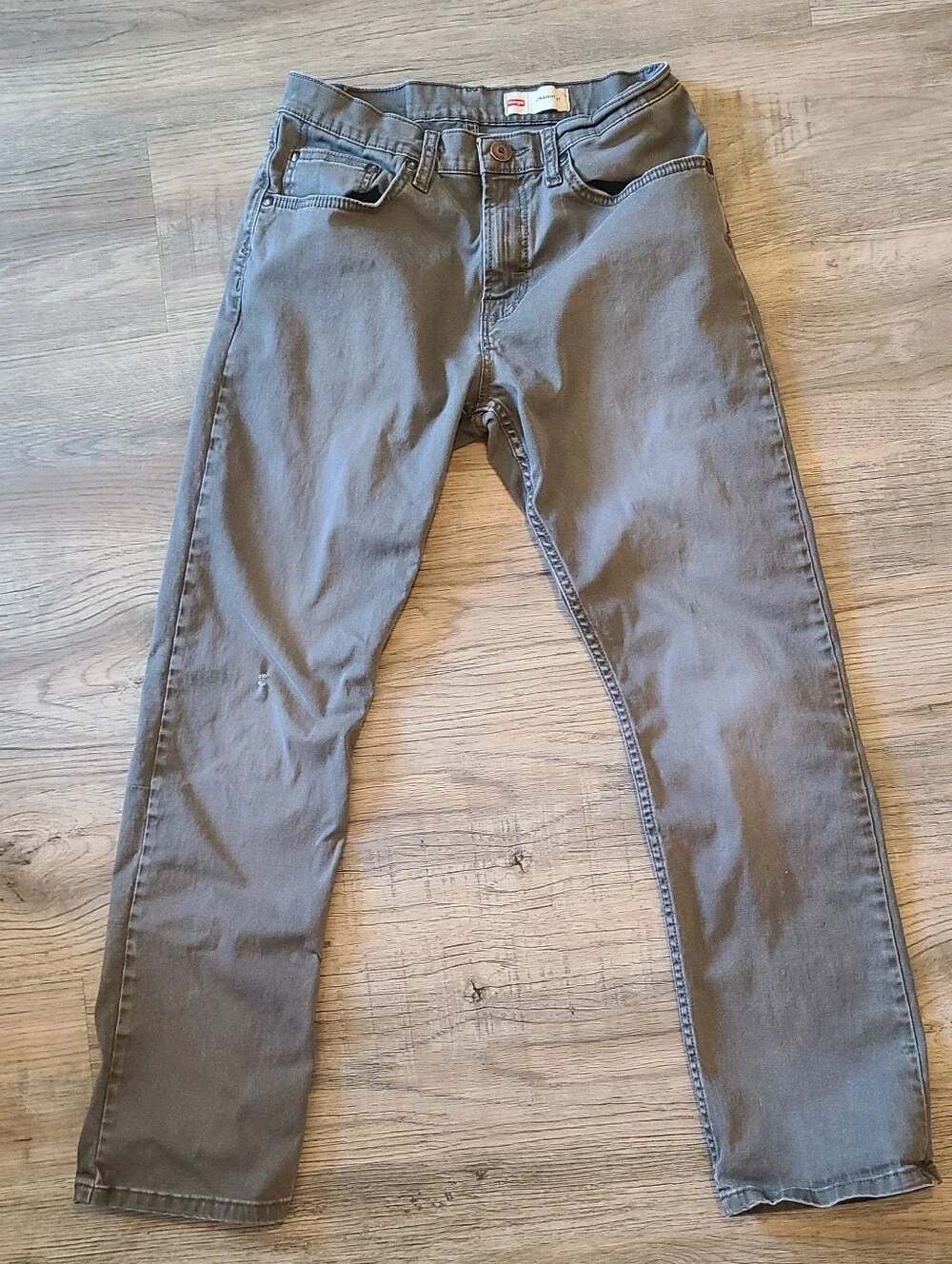 Wrangler Free to Stretch Straight Fit Grey Jeans, 29 X 30